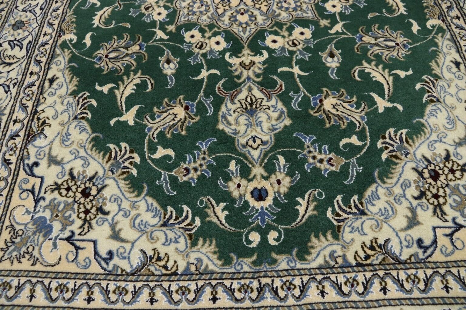 wunderschoner-perserteppich-nain-237-x-166-cm-300000-knoten-m-90 Persian Rug Nain 237 x 166 cm Wool Hand-knotted