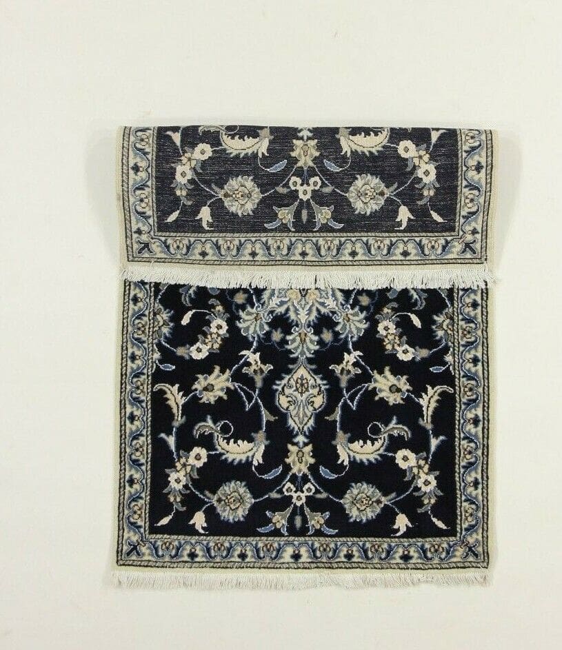 Persian Rug Nain 136 x 84 cm Wool Hand-knotted