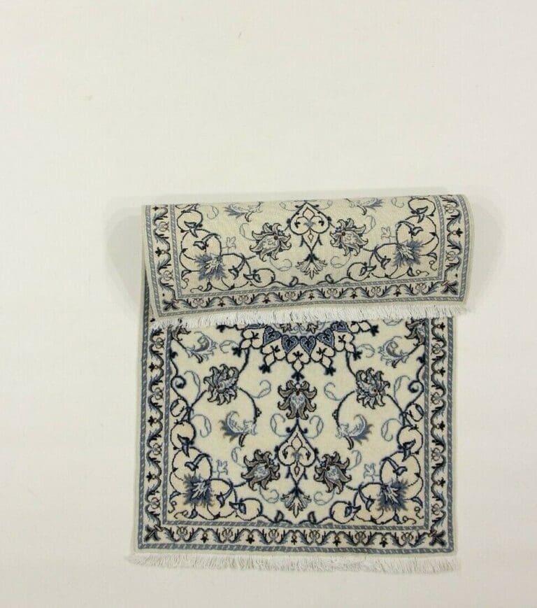 Persian Rug Nain 140 x 88 cm Wool Hand-knotted