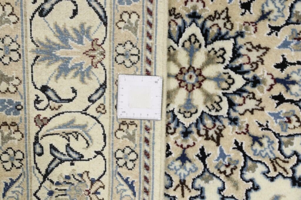 Persian Rug Nain 193 x 140 cm Wool Hand-knotted