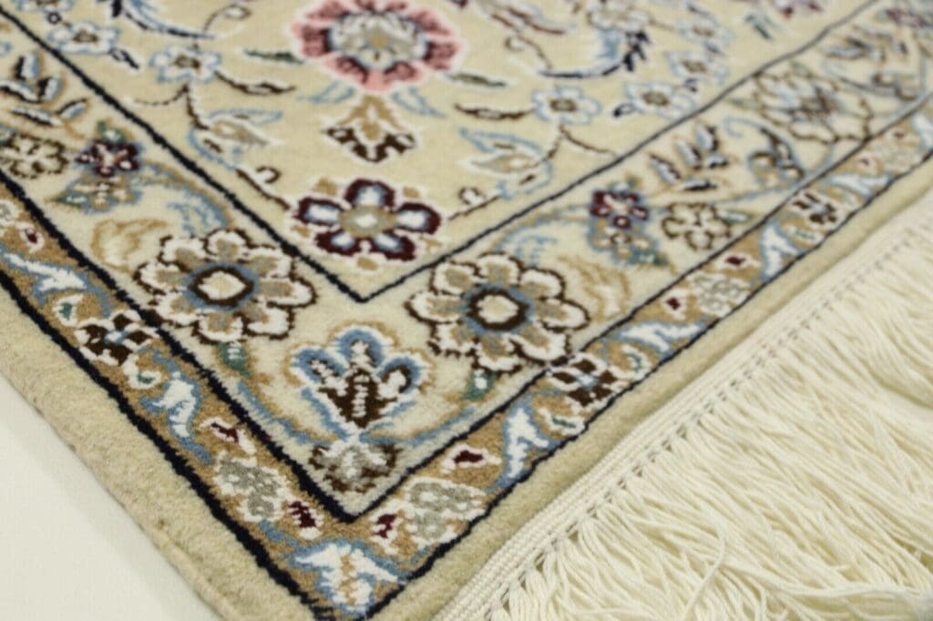 Persian Rug Nain 308 x 206 cm Wool Hand-knotted