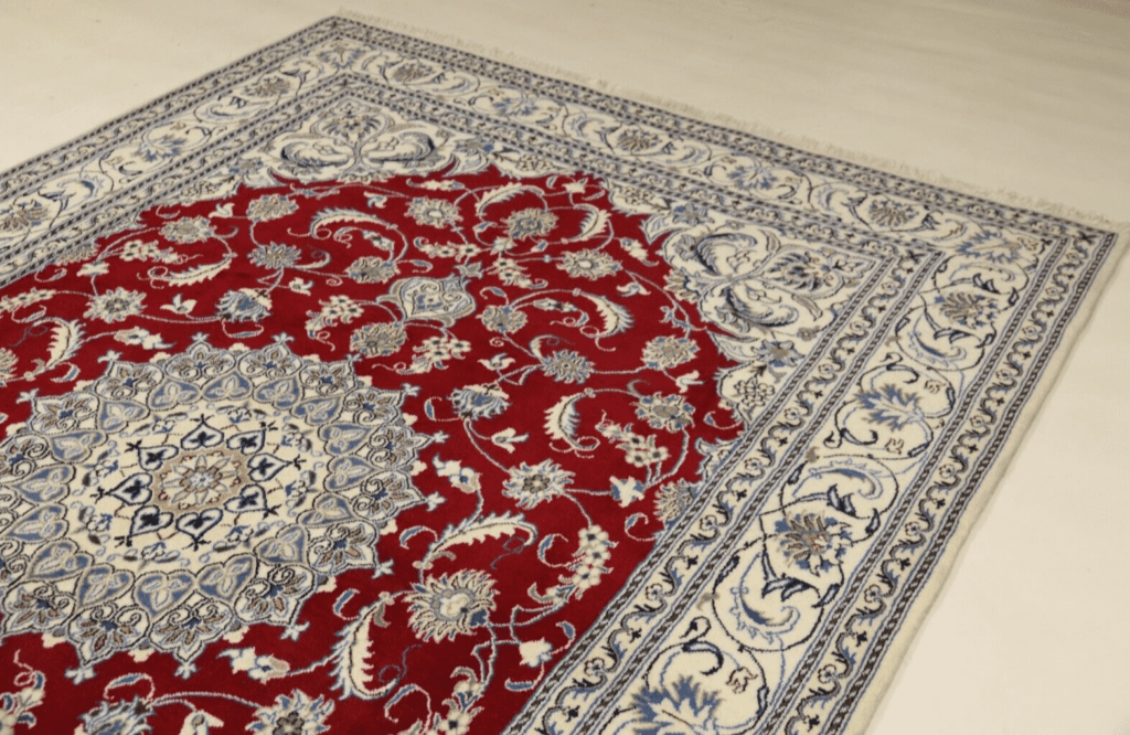 Persian Rug Nain 297 x 200 cm Wool Hand-knotted