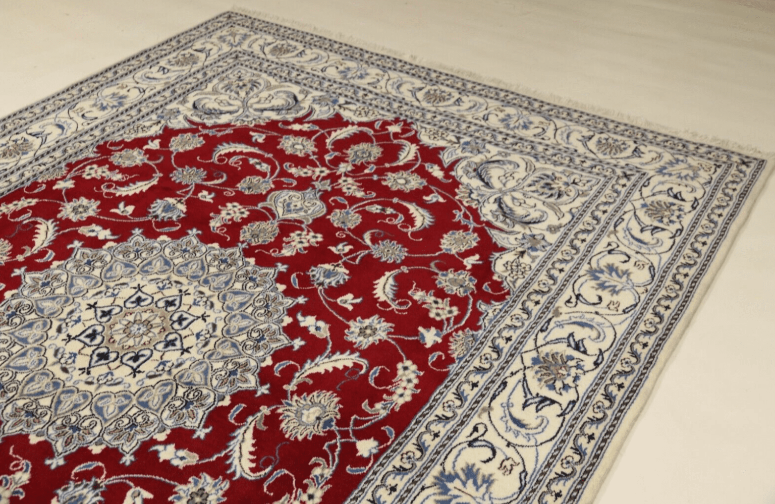 Persian Rug Nain 297 x 200 cm Wool Hand-knotted