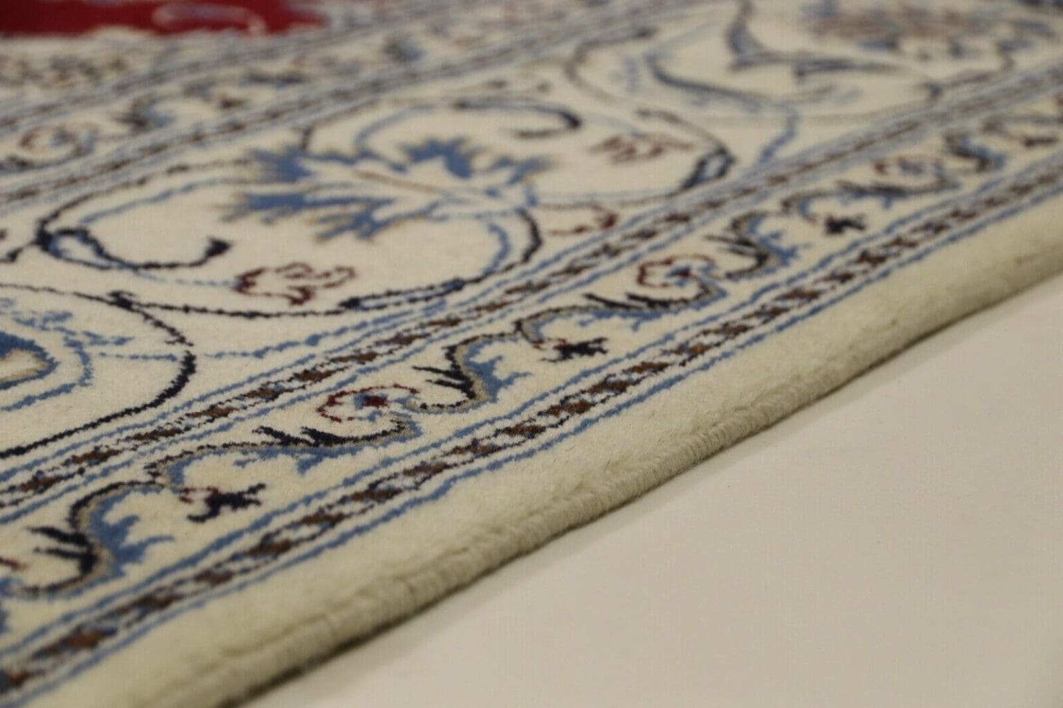 Persian Rug Nain 297 x 200 cm Wool Hand-knotted