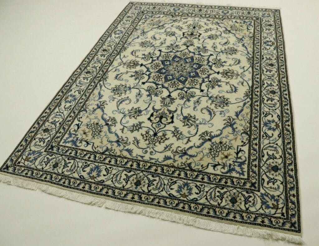 wunderschoner-orientteppich-nain-mit-seide-230-x-168-cm-ca-300000-2 Persian Rug Nain 230 x 168 cm Wool Hand-knotted