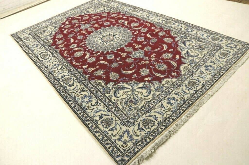 Persian Rug Nain 295 x 194 cm Wool Hand-knotted