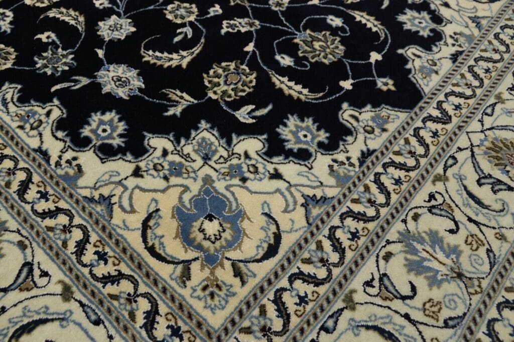 Persian Rug Nain 306 x 198 cm Wool Hand-knotted
