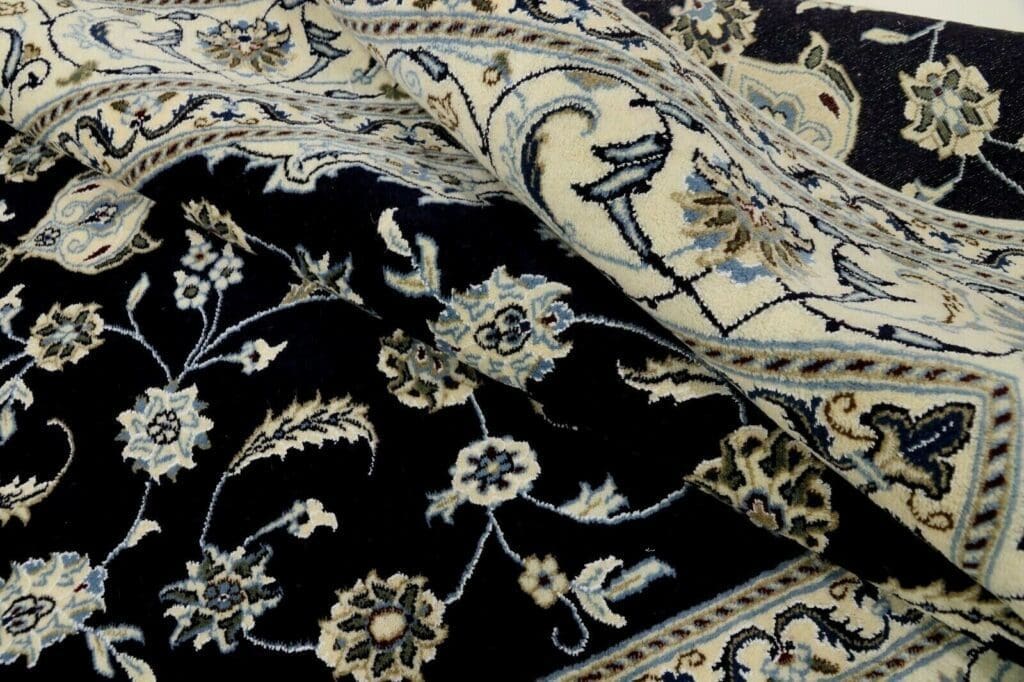 Persian Rug Nain 306 x 198 cm Wool Hand-knotted