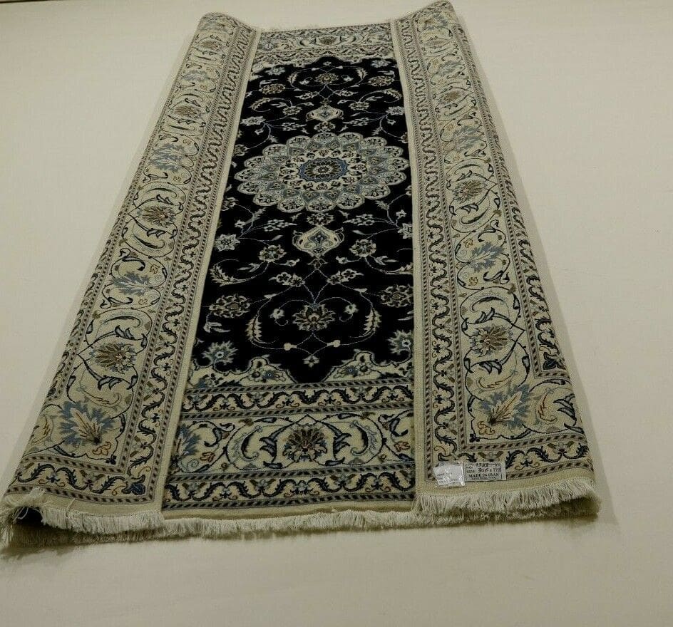 Persian Rug Nain 306 x 198 cm Wool Hand-knotted
