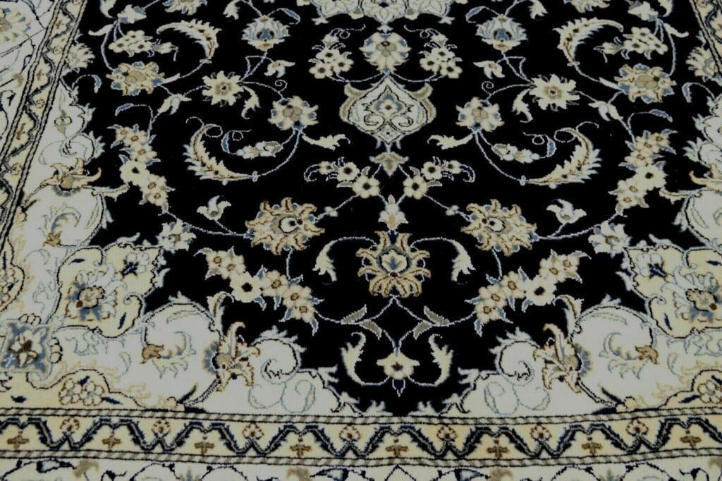 Persian Rug Nain 292 x 196 cm Wool Hand-knotted