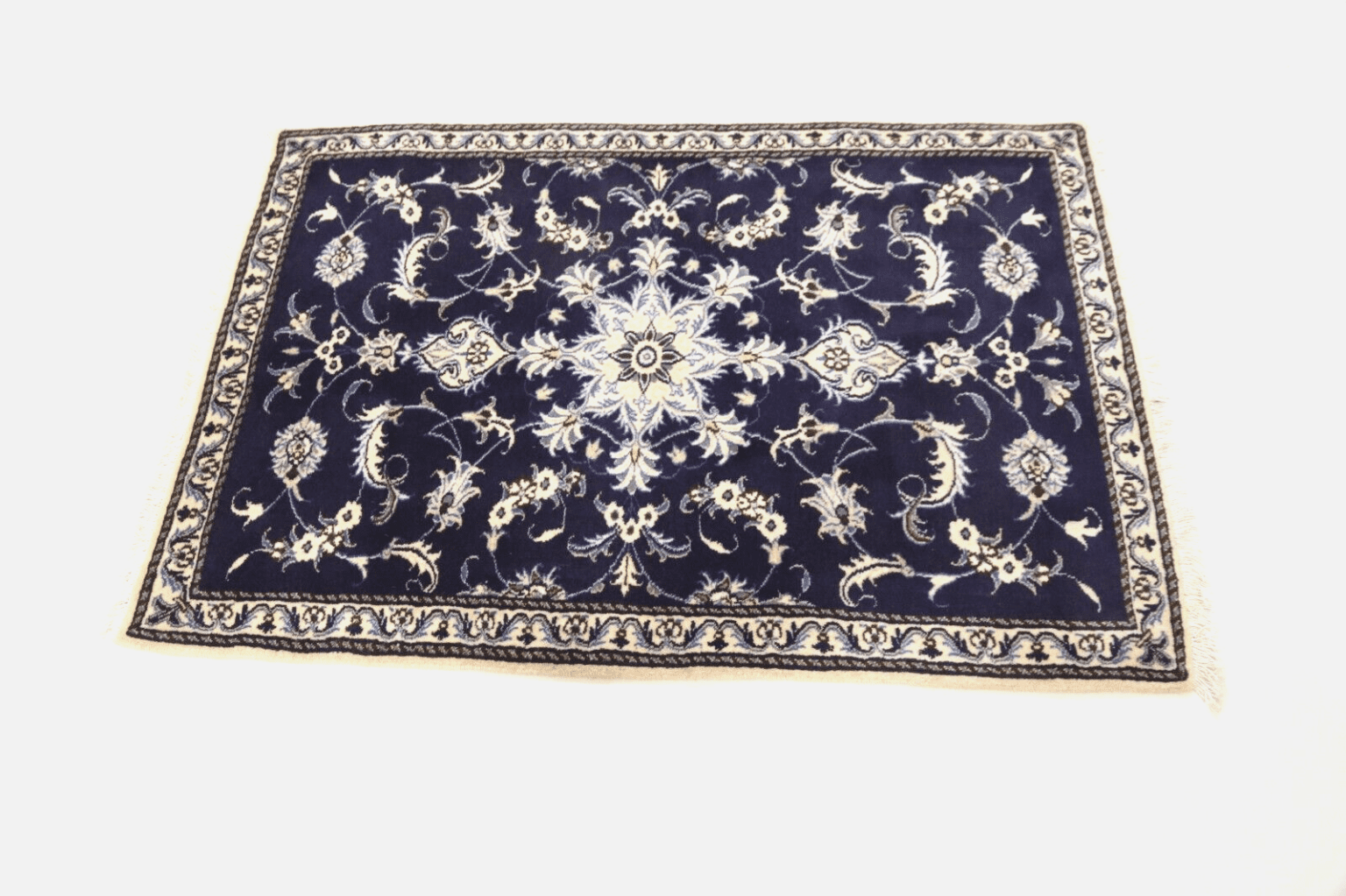 Persian Rug Nain 135 x 92 cm Wool Hand-knotted