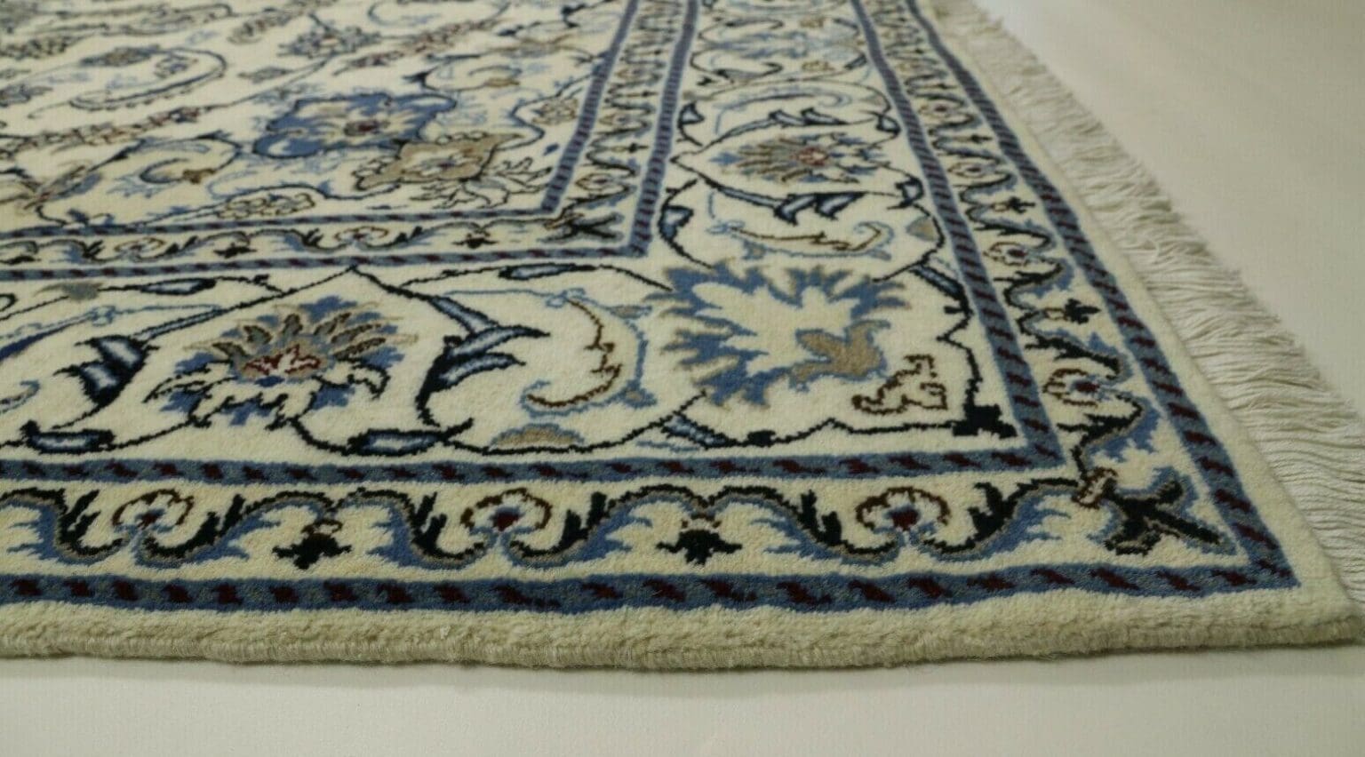Persian Rug Nain 296 x 195 cm Wool Hand-knotted