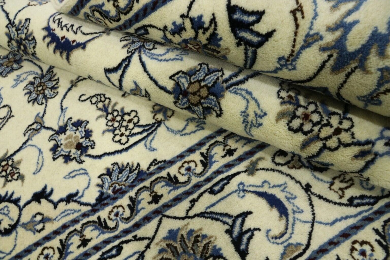 Persian Rug Nain 296 x 195 cm Wool Hand-knotted