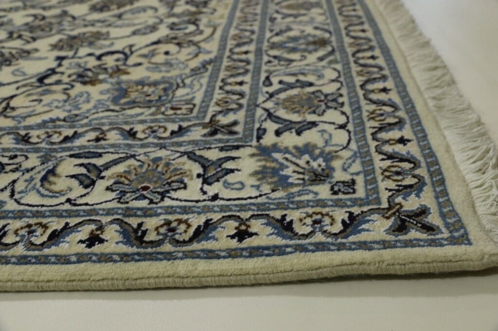 Persian Rug Nain 205 x 146 cm Wool Hand-knotted