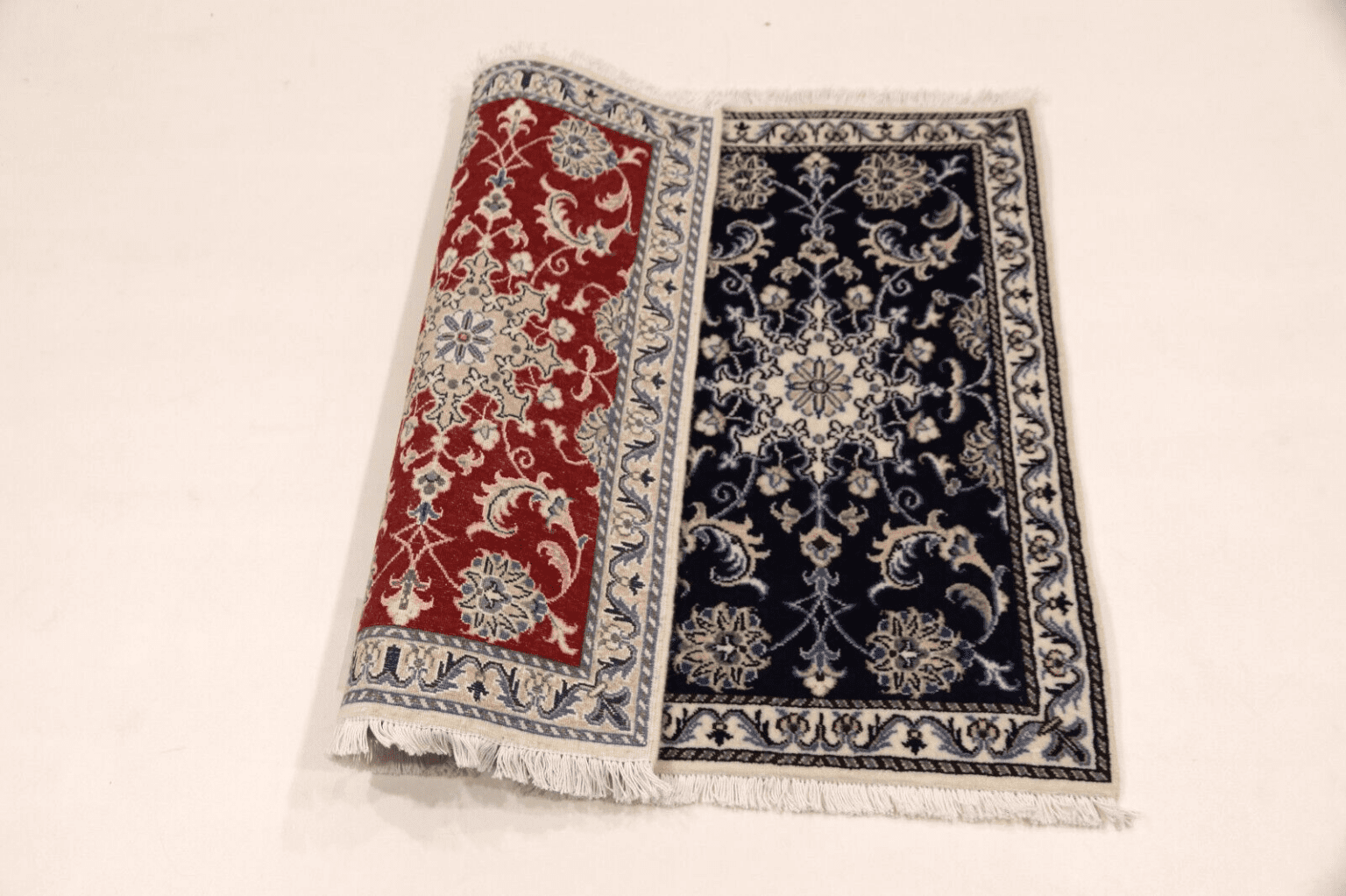 Persian Rug Nain 90 x 60 cm Wool Hand-knotted