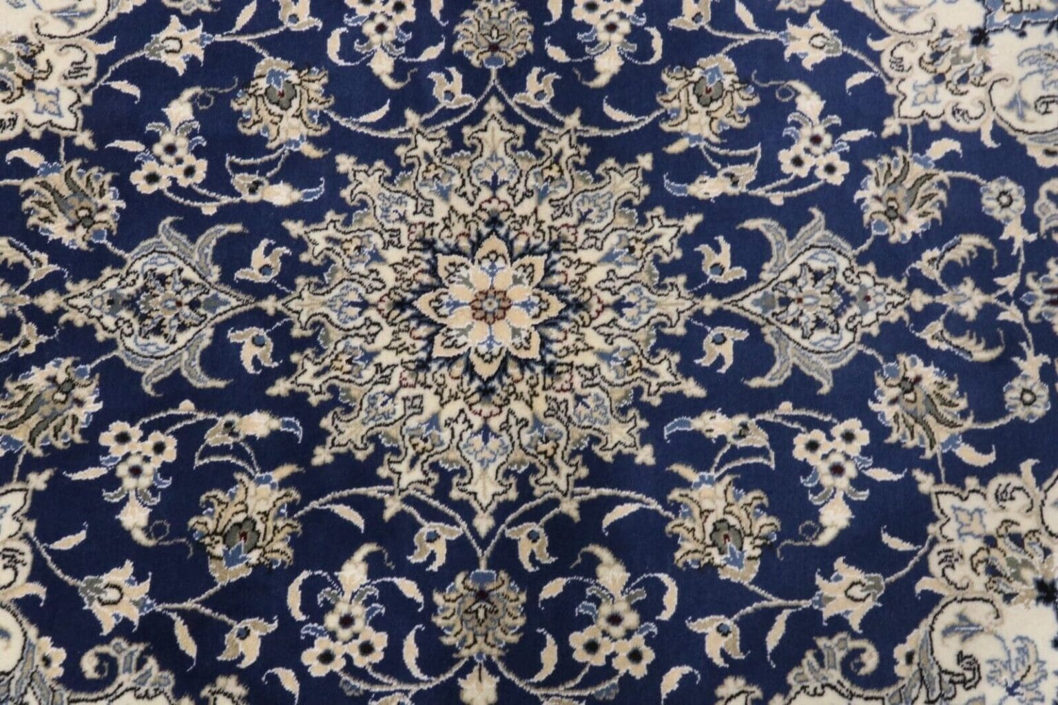 Persian Rug Nain 215 x 153 cm Wool Hand-knotted