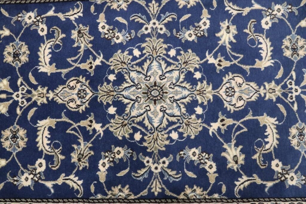Persian Rug Nain 135 x 89 cm Wool Hand-knotted