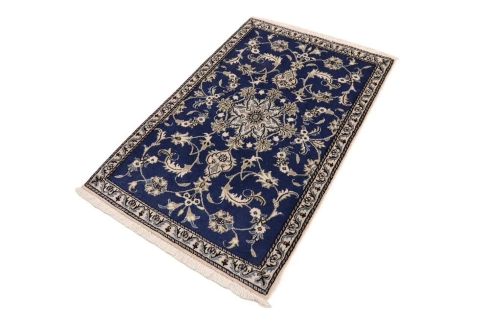 Persian Rug Nain 135 x 89 cm Wool Hand-knotted