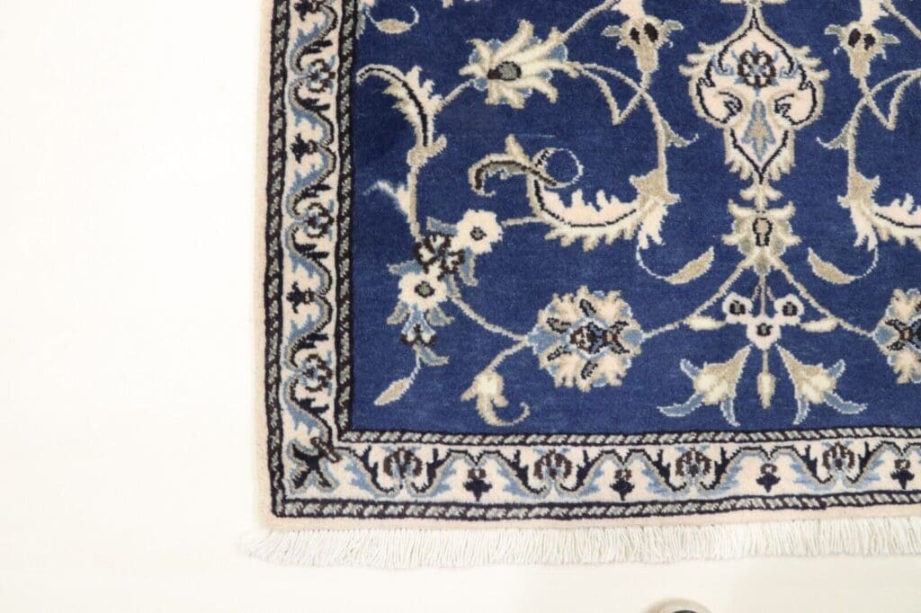 Persian Rug Nain 135 x 89 cm Wool Hand-knotted