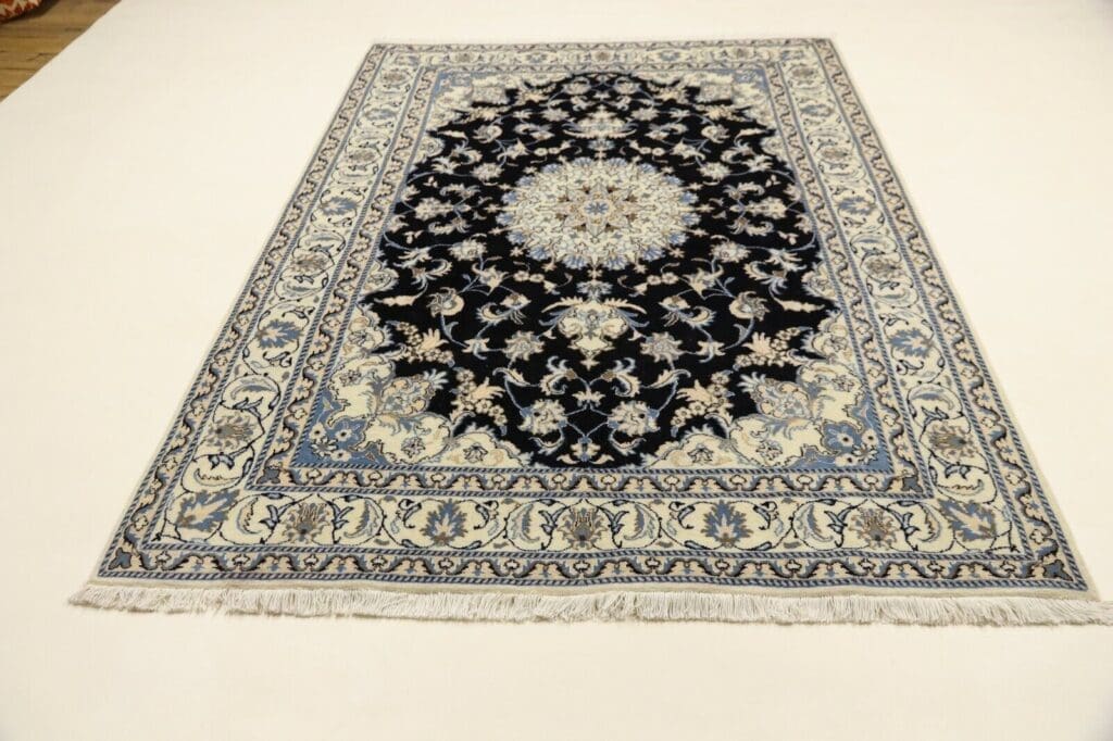 Persian Rug Nain 240 x 170 cm Wool Hand-knotted