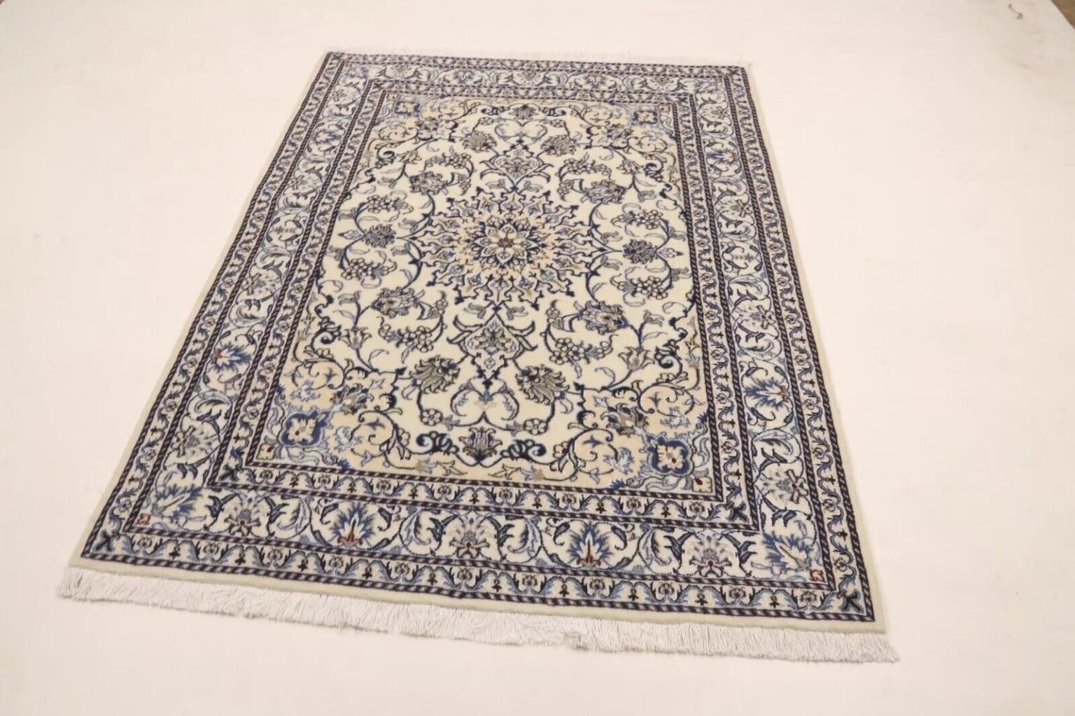 Persian Rug Nain 193 x 150 cm Wool Hand-knotted
