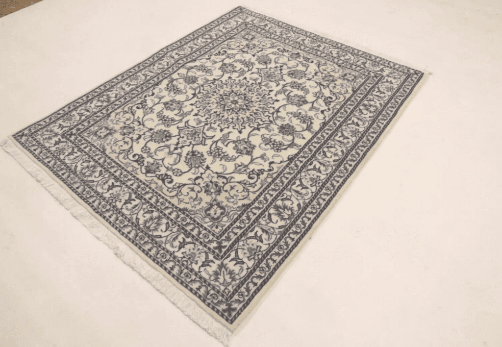 Persian Rug Nain 193 x 150 cm Wool Hand-knotted