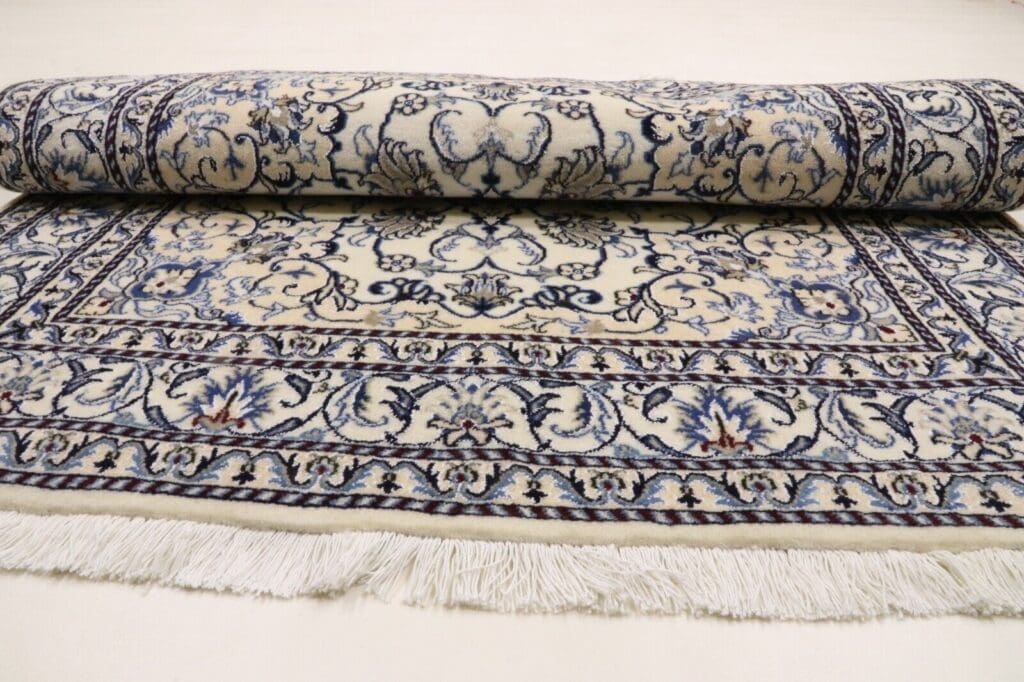 Persian Rug Nain 193 x 150 cm Wool Hand-knotted