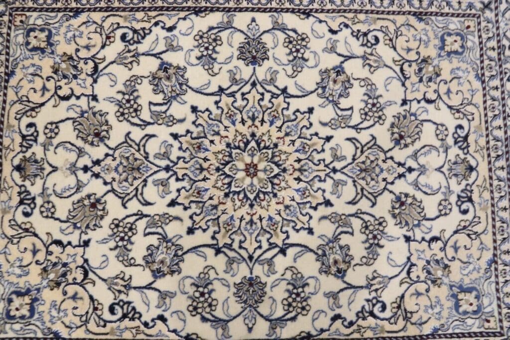 Persian Rug Nain 193 x 150 cm Wool Hand-knotted