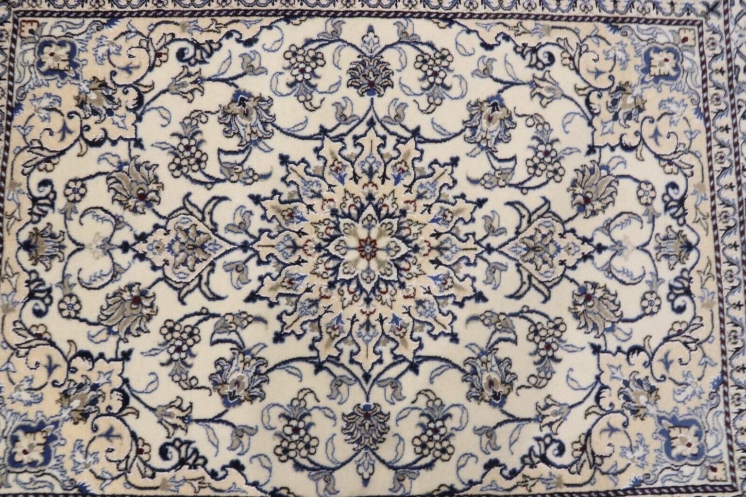 Persian Rug Nain 193 x 150 cm Wool Hand-knotted