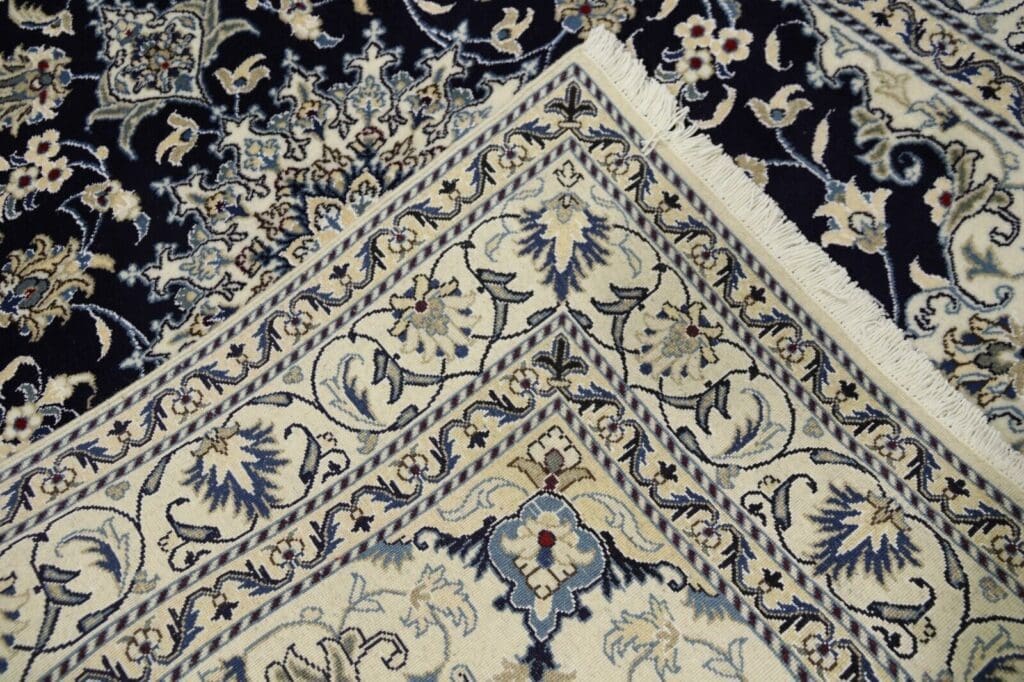 Persian Rug Nain 190 x 154 cm Wool Hand-knotted