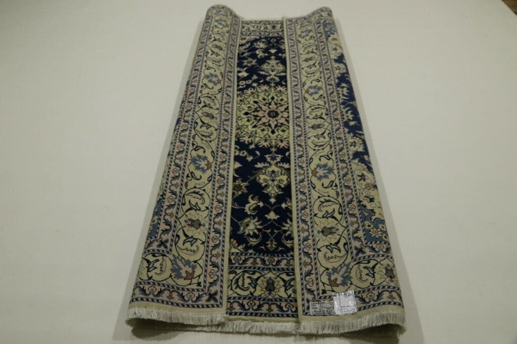 Persian Rug Nain 230 x 169 cm Wool Hand-knotted