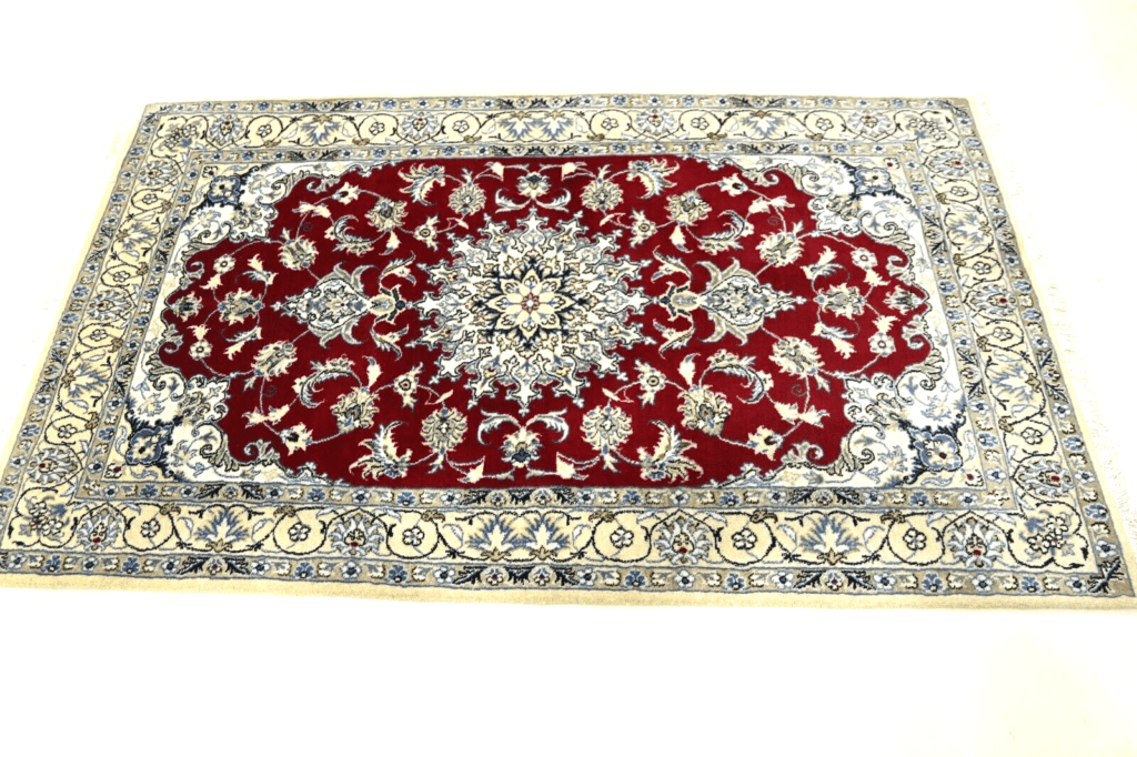 Persian Rug Nain 203 x 145 cm Wool Hand-knotted