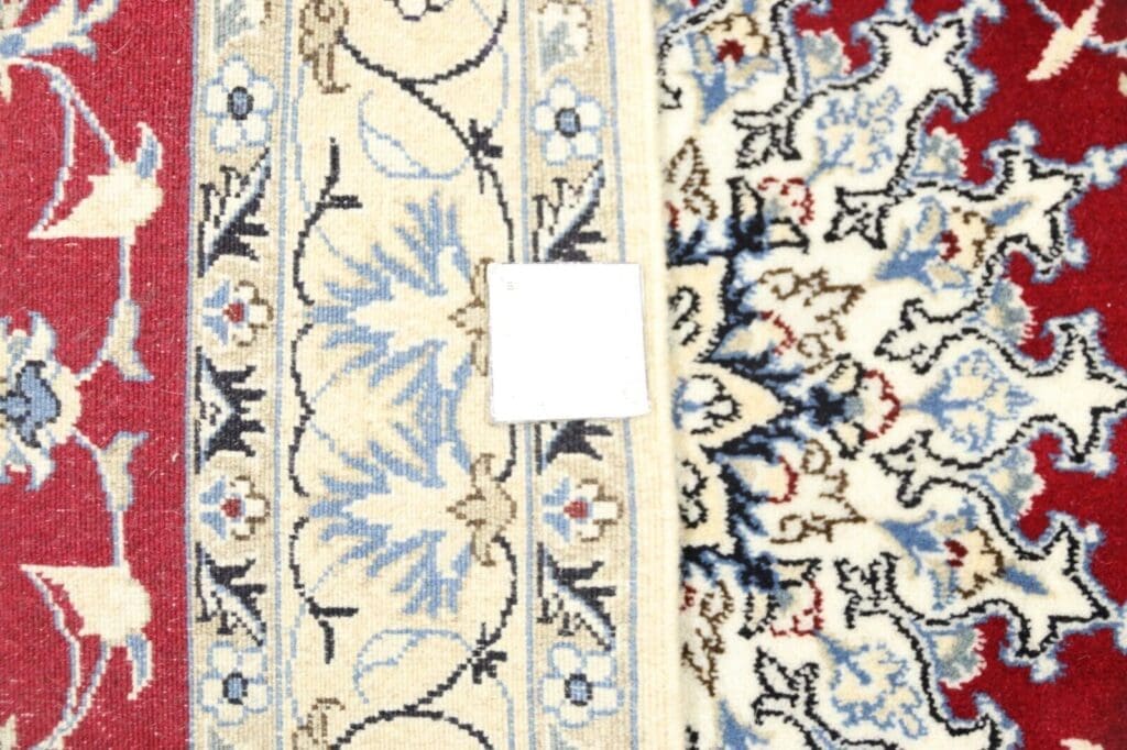 Persian Rug Nain 203 x 145 cm Wool Hand-knotted