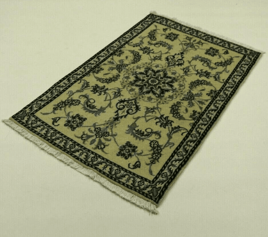 Persian Rug Nain 137 x 86 cm Wool Hand-knotted