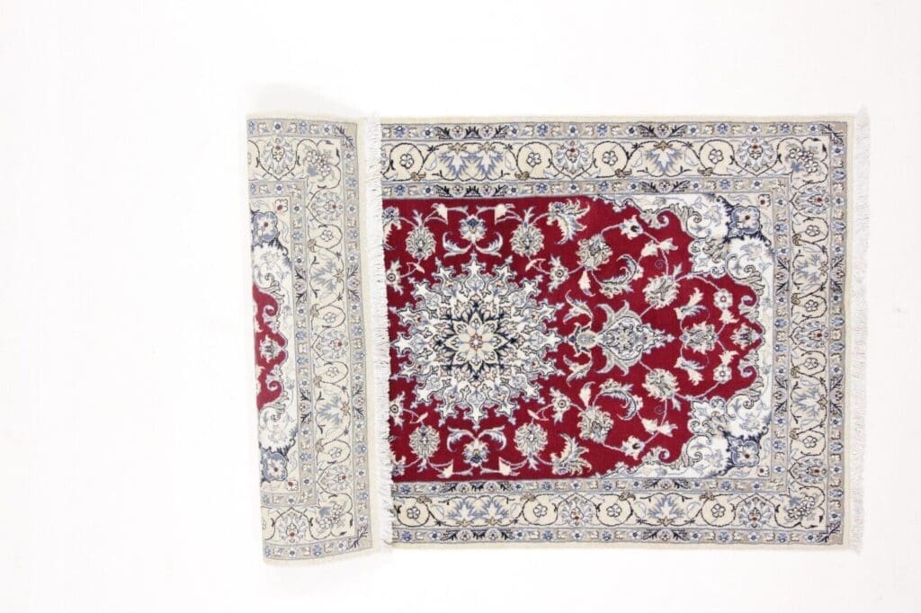 Persian Rug Nain 203 x 145 cm Wool Hand-knotted