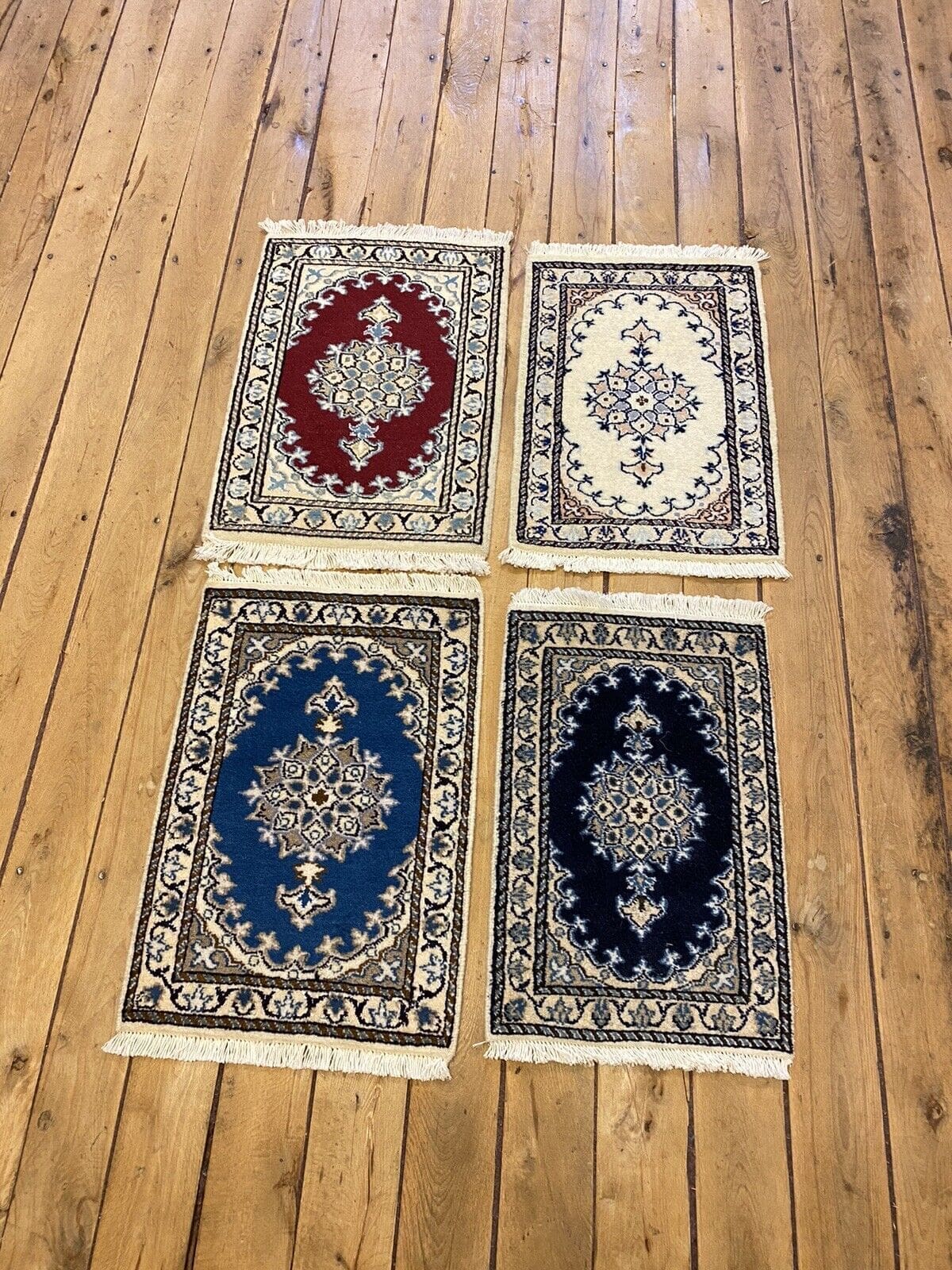 Persian Rug Nain 60 x 40 cm Wool Hand-knotted