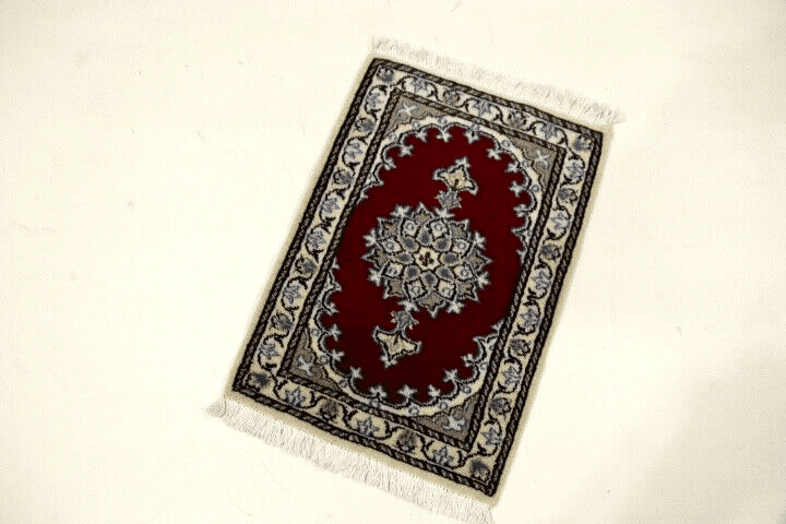 Persian Rug Nain 60 x 40 cm Wool Hand-knotted