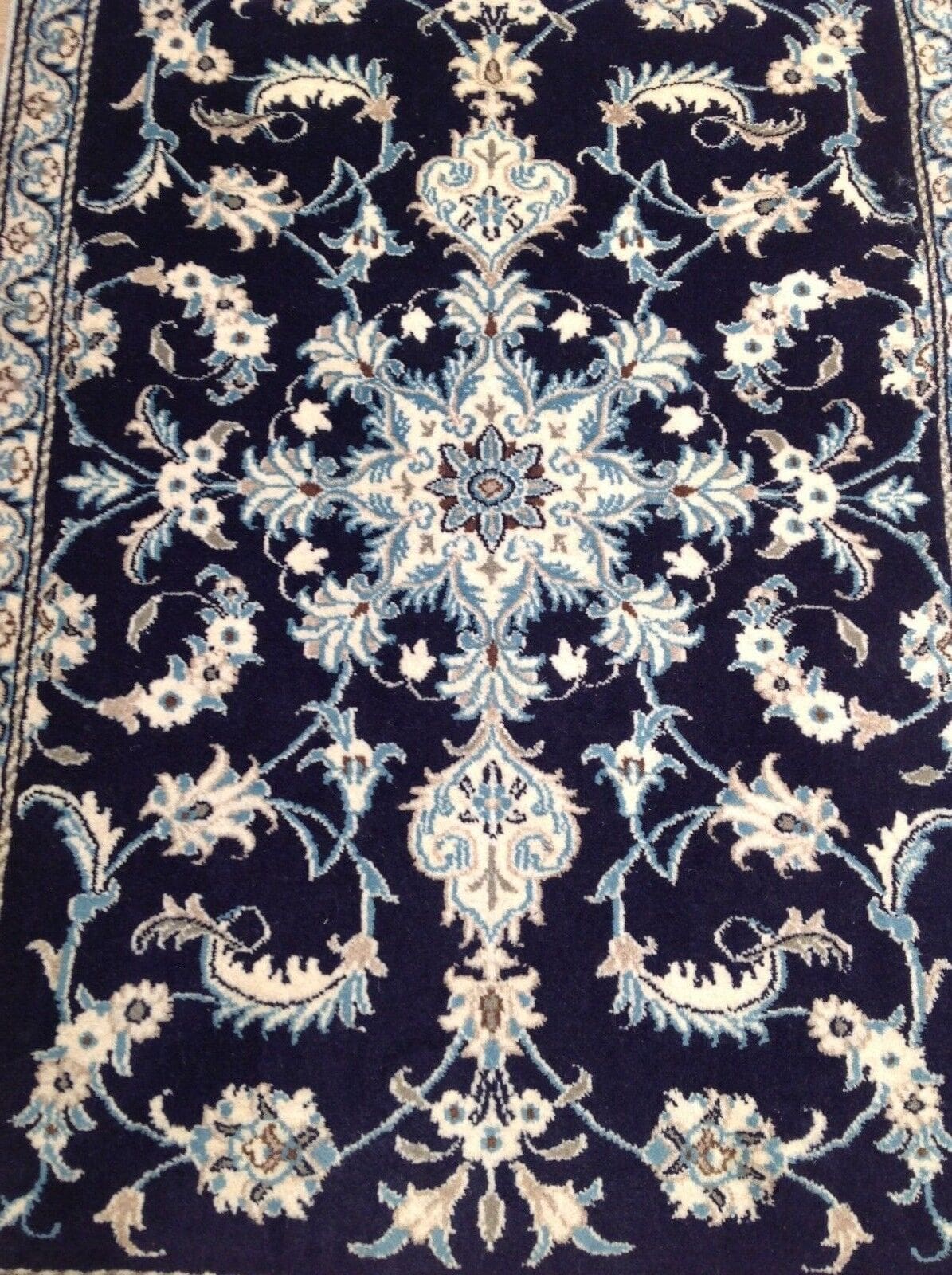 Persian Rug Nain 138 x 94 cm Wool Hand-knotted