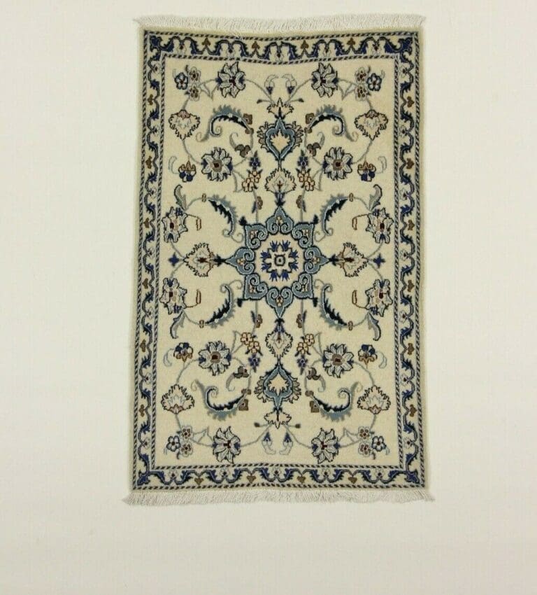 Persian Rug Nain 137 x 85 cm Wool Hand-knotted