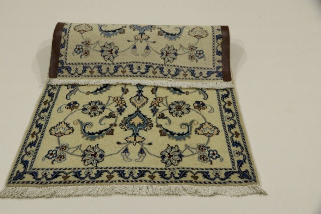 Persian Rug Nain 137 x 85 cm Wool Hand-knotted