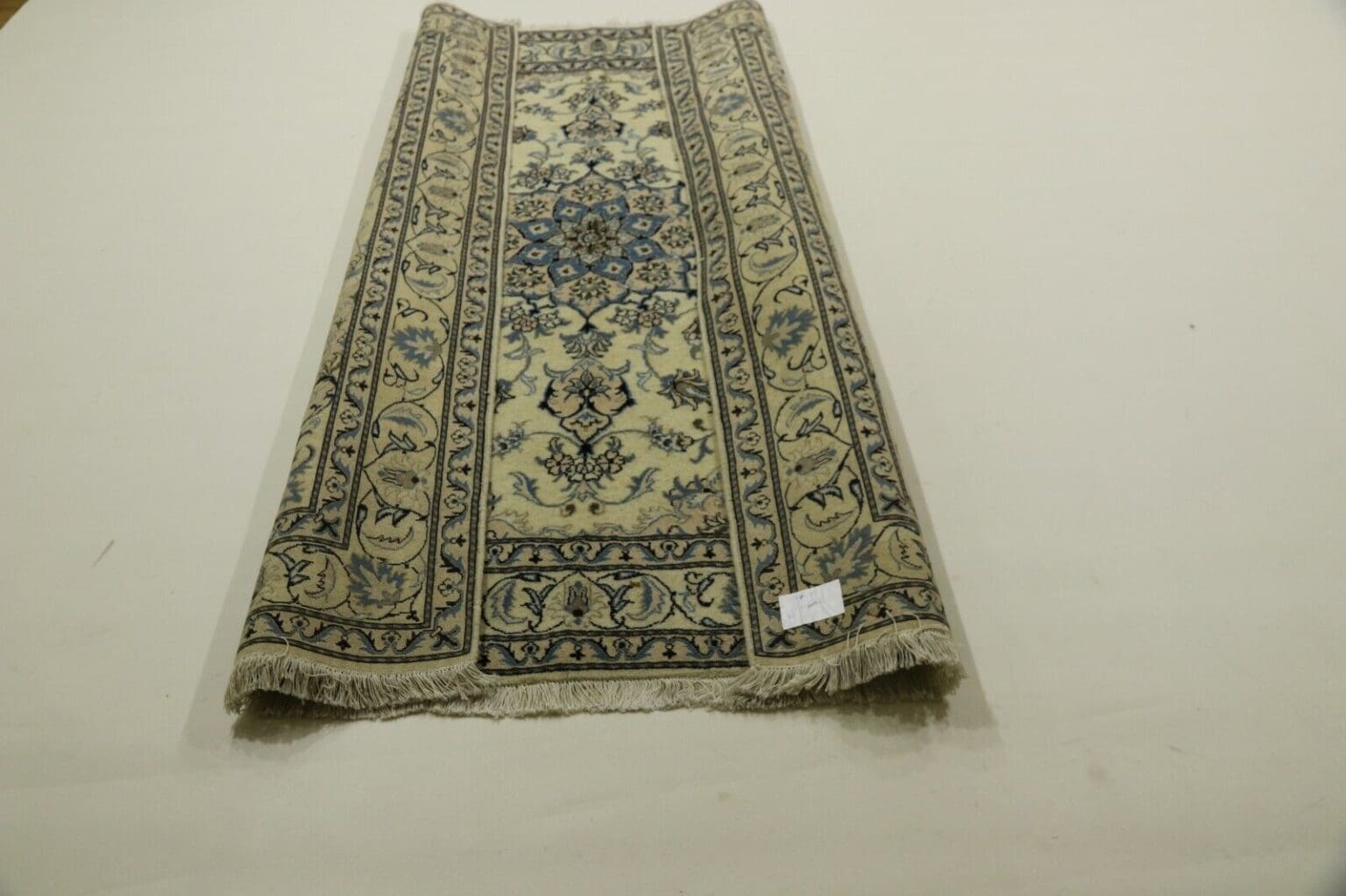 Persian Rug Nain 228 x 166 cm Wool Hand-knotted