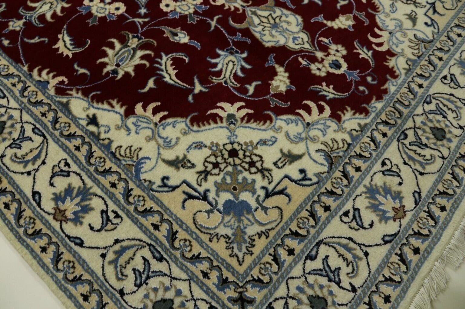 Persian Rug Nain 235 x 164 cm Wool Hand-knotted