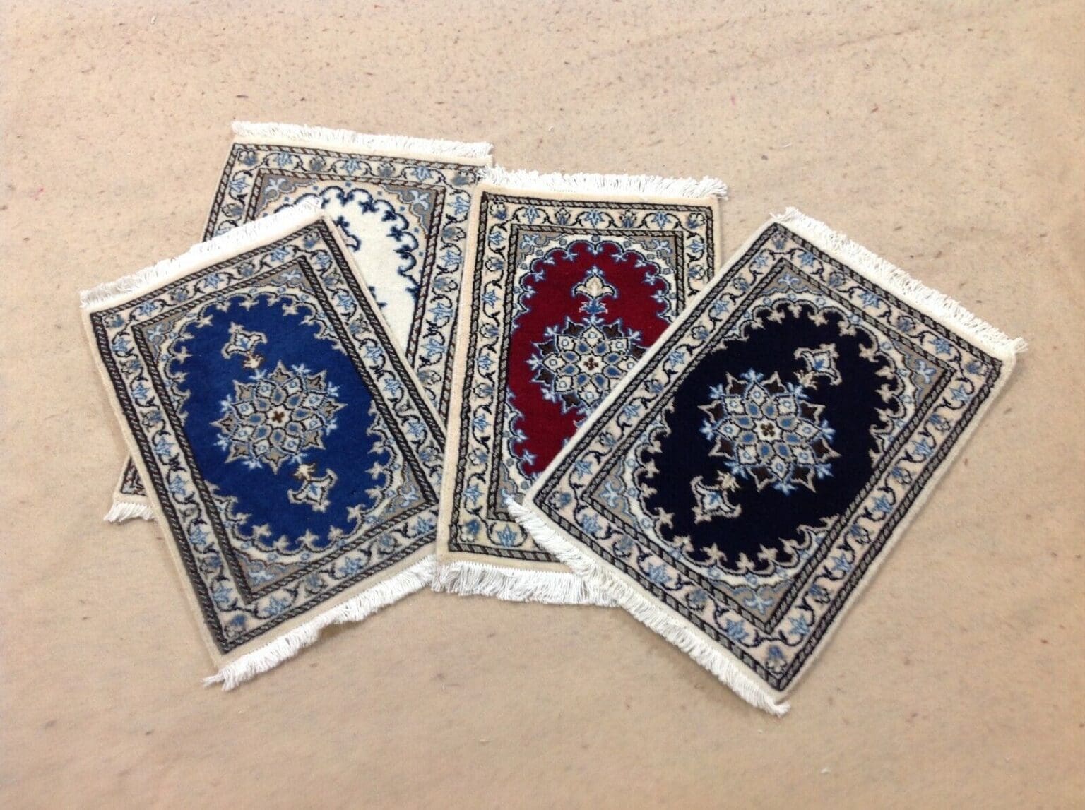 Persian Rug Nain 60 x 40 cm Wool Hand-knotted
