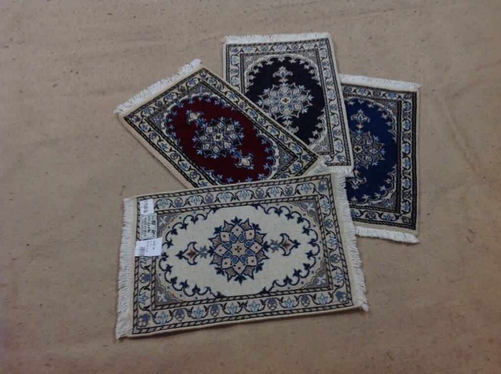 Persian Rug Nain 60 x 40 cm Wool Hand-knotted