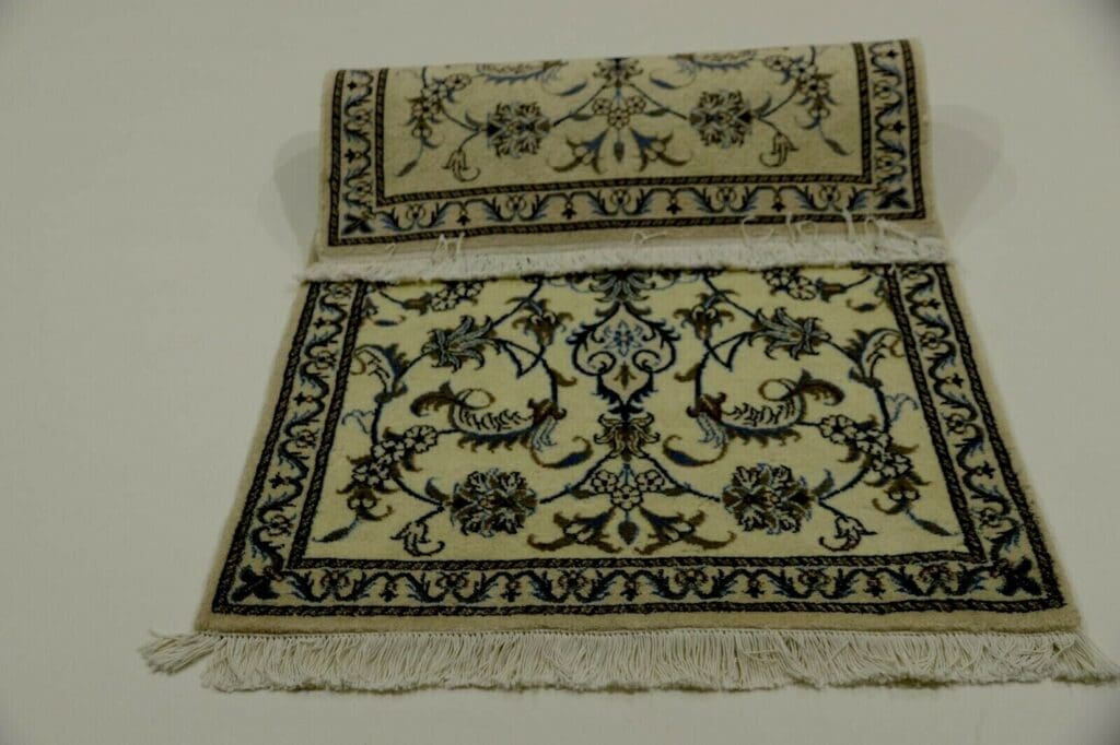 Persian Rug Nain 142 x 86 cm Wool Hand-knotted