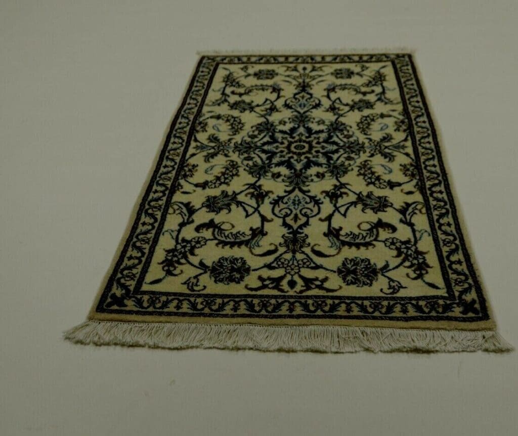 Persian Rug Nain 142 x 86 cm Wool Hand-knotted