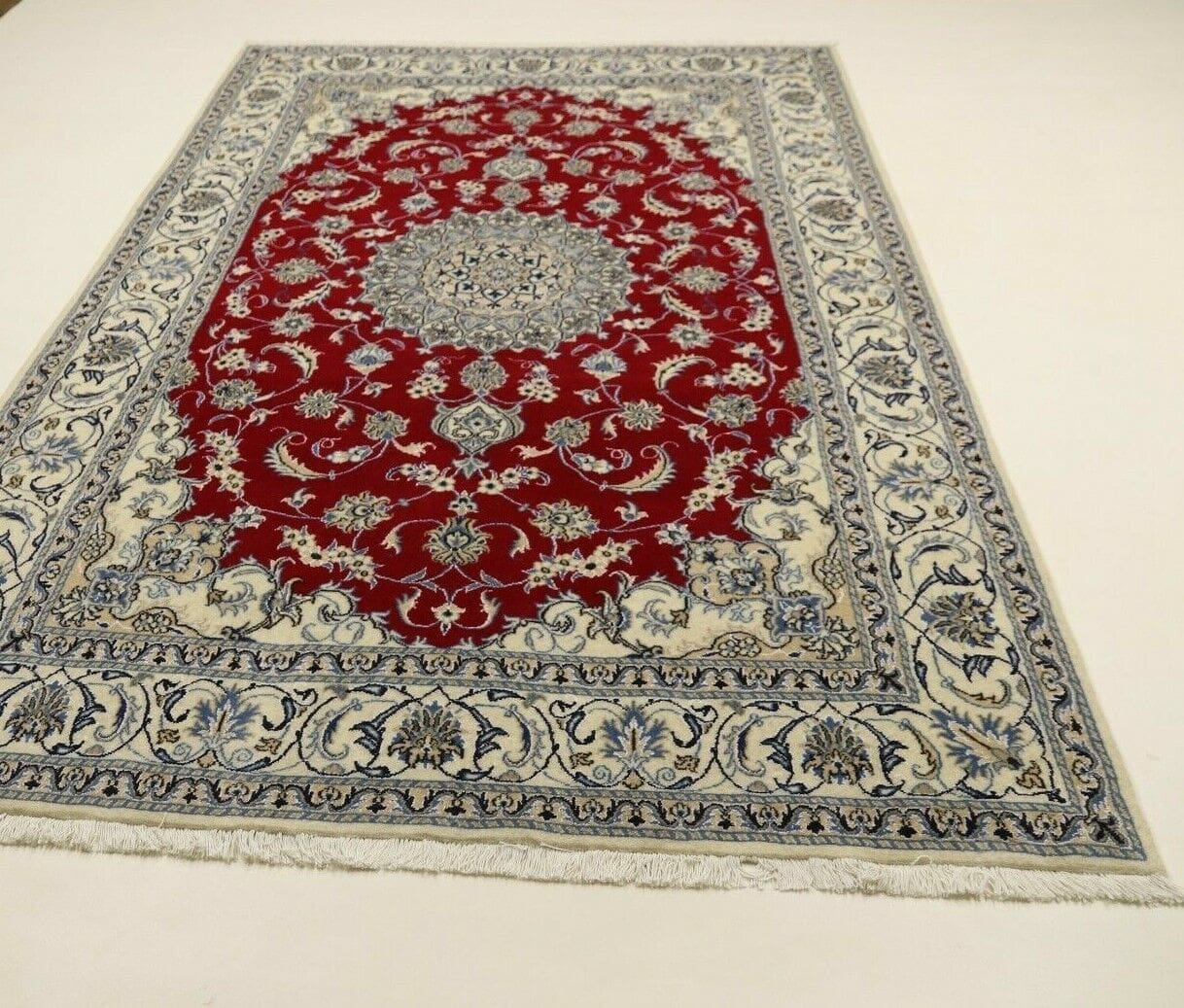 Persian Rug Nain 295 x 193 cm Wool Hand-knotted