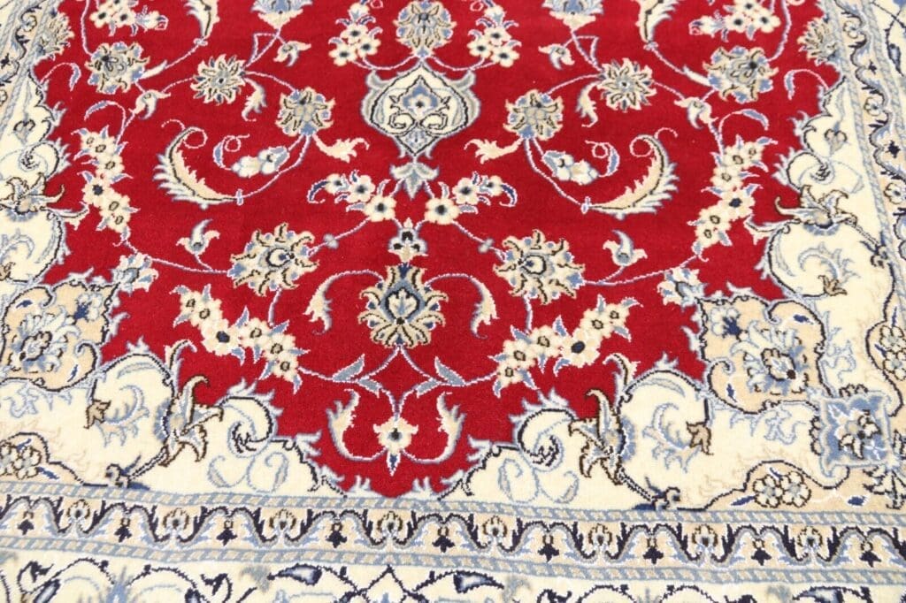 Persian Rug Nain 295 x 193 cm Wool Hand-knotted
