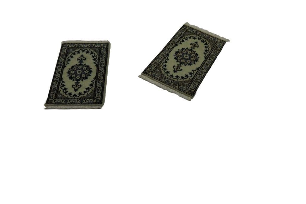 Persian Rug Nain 60 x 40 cm Wool Hand-knotted