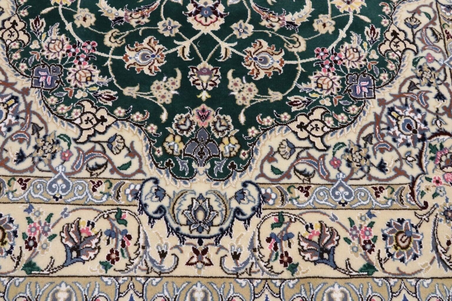 Persian Rug Nain 257 x 158 cm Wool Hand-knotted